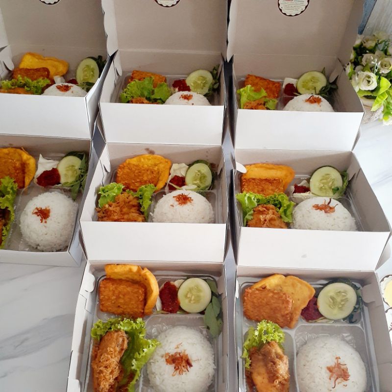 

nasi kotak malang / nasi kotak murah / nasi kotak dadakan / nasi kotak untuk acara apapun