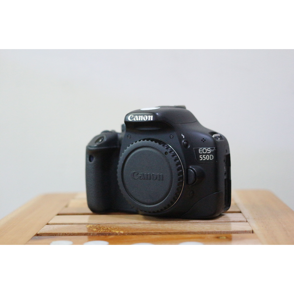 canon 550D + KIT IS II MURAH
