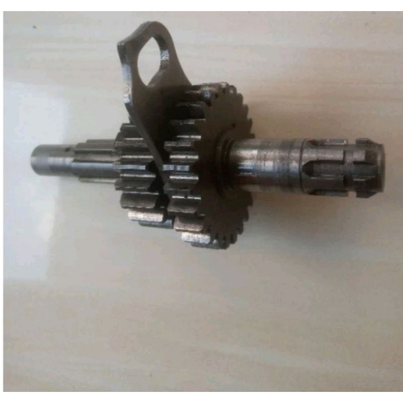 As gir gear depan Suzuki Shogun 125