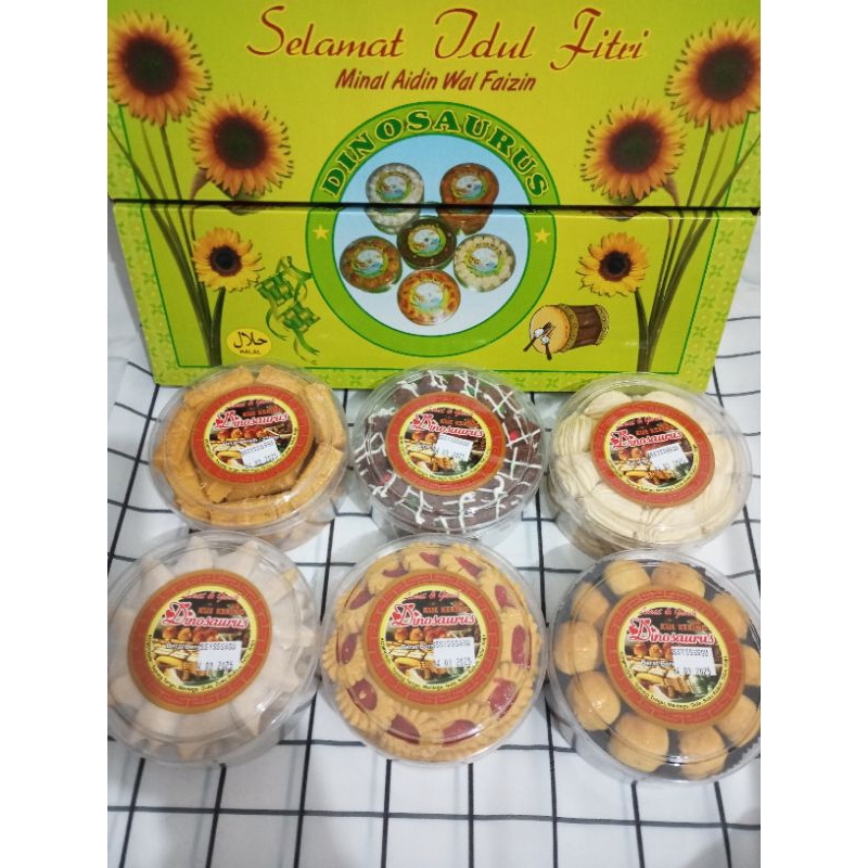 

Kue Paket Lebaran Premium Halal