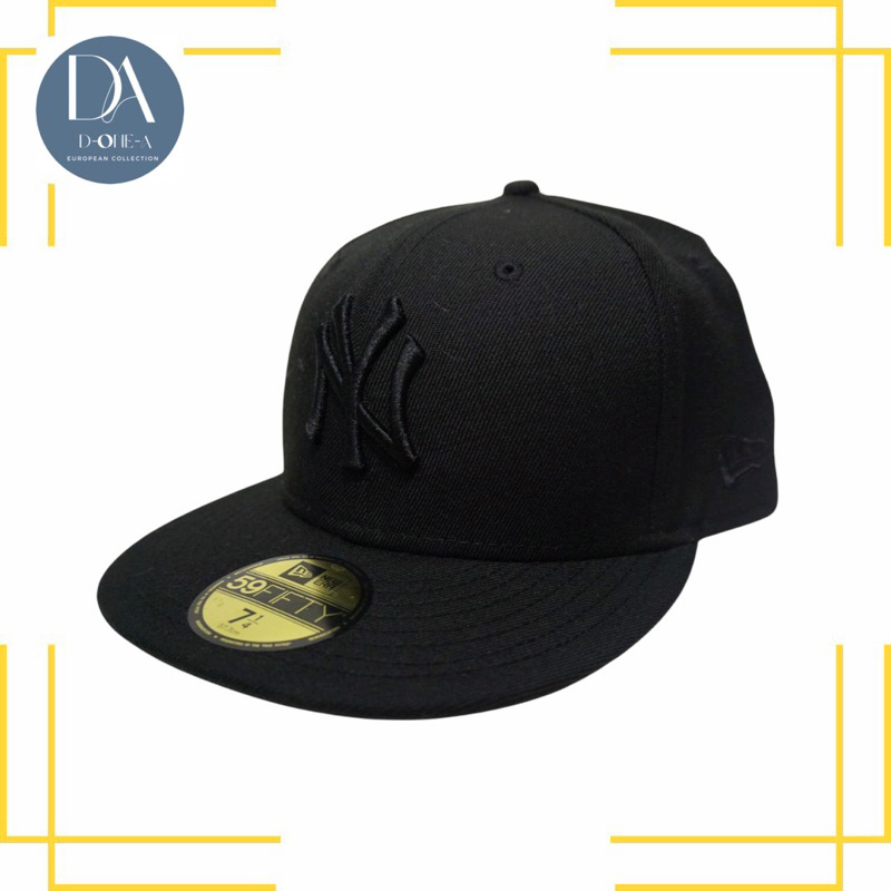 New York Yankees New Era 59FIFTY Cap Blackout 71/4