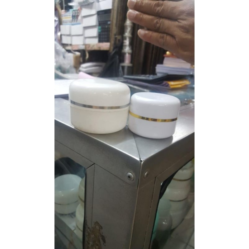 ✅New Pot Krim Cream Krem Crem P/P Kosmetik Putih Racikan 10 gram 1 pack isi 25⭐️⭐️⭐️⭐️⭐️