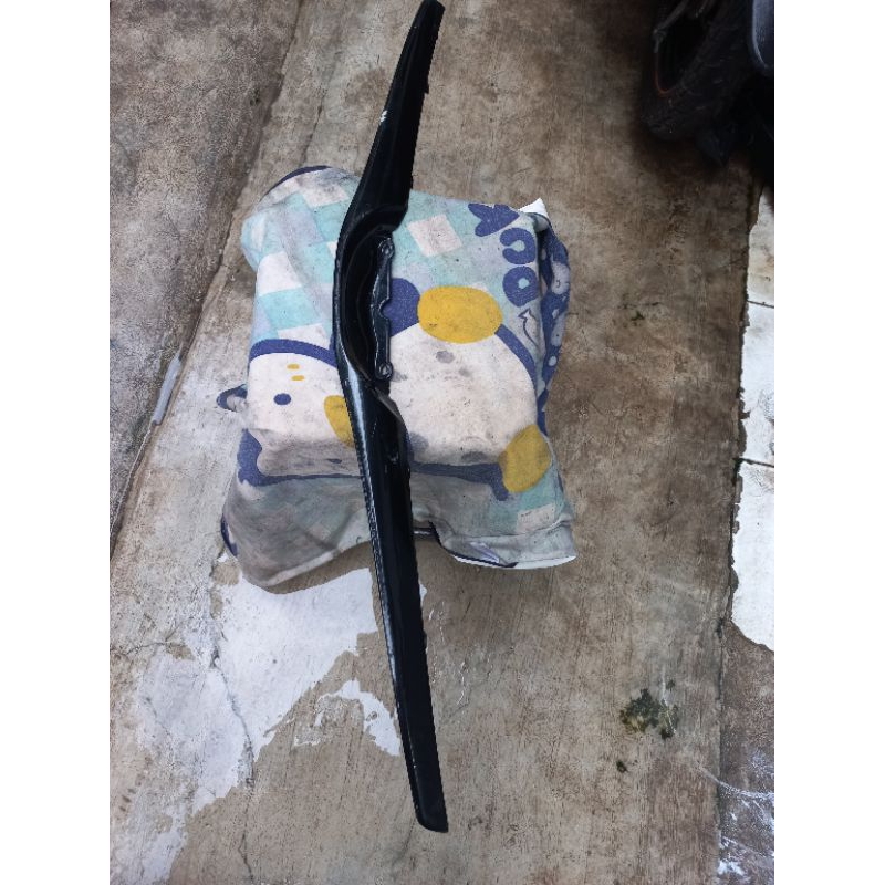 Lis grill tengah  innova 2008 sd 2011 original