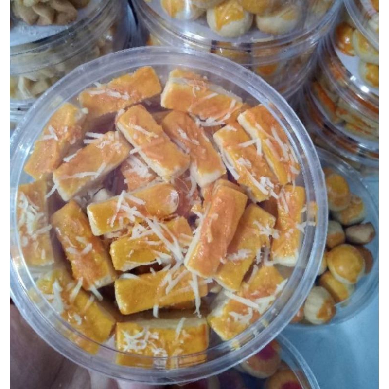 

Kue Lebaran // Kue keju kastangel // Kue kacang // kue putri salju // kue kucing Lidah