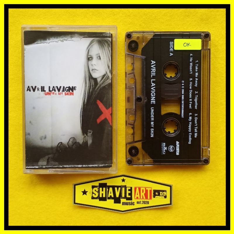 KASET AVRIL LAVIGNE UNDER MY SKIN