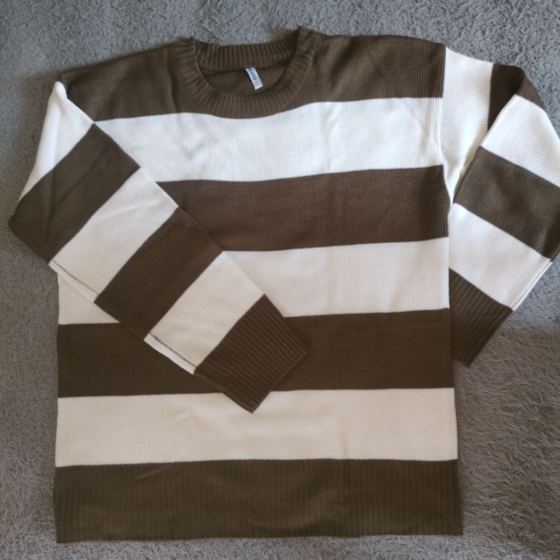 Preloved Sweater Rajut Nigoo