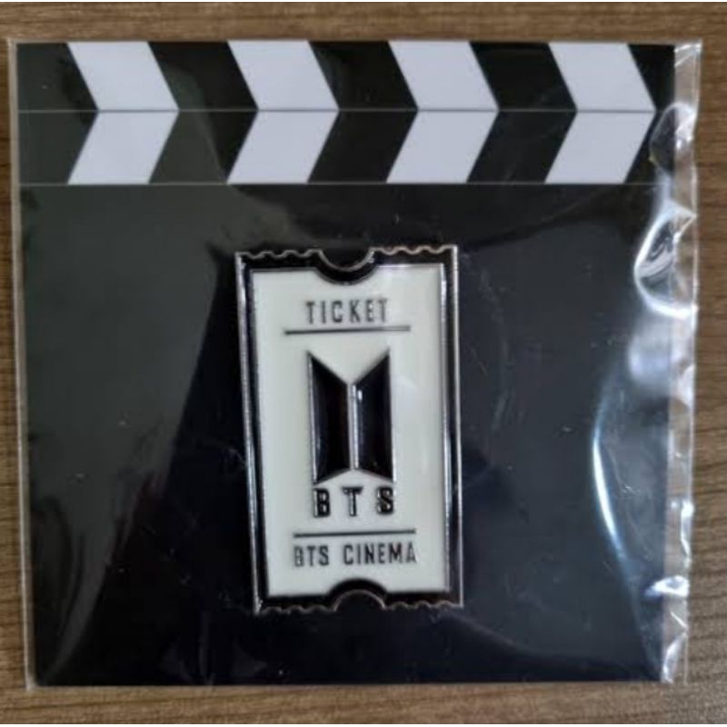WTS BTS ARMY ZIP PIN BADGE