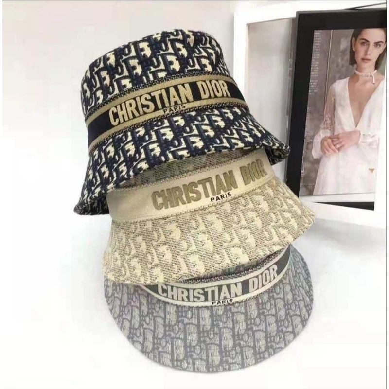 Topi bucket christian dior