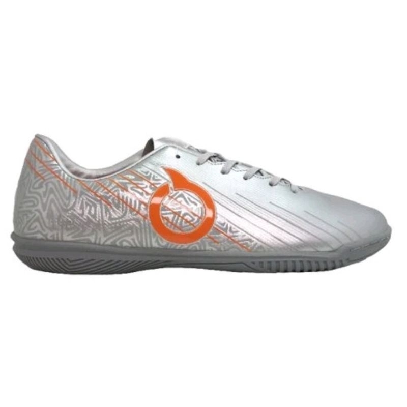 SEPATU FUTSAL ORTUSEIGHT INSIGNIA IN size 44