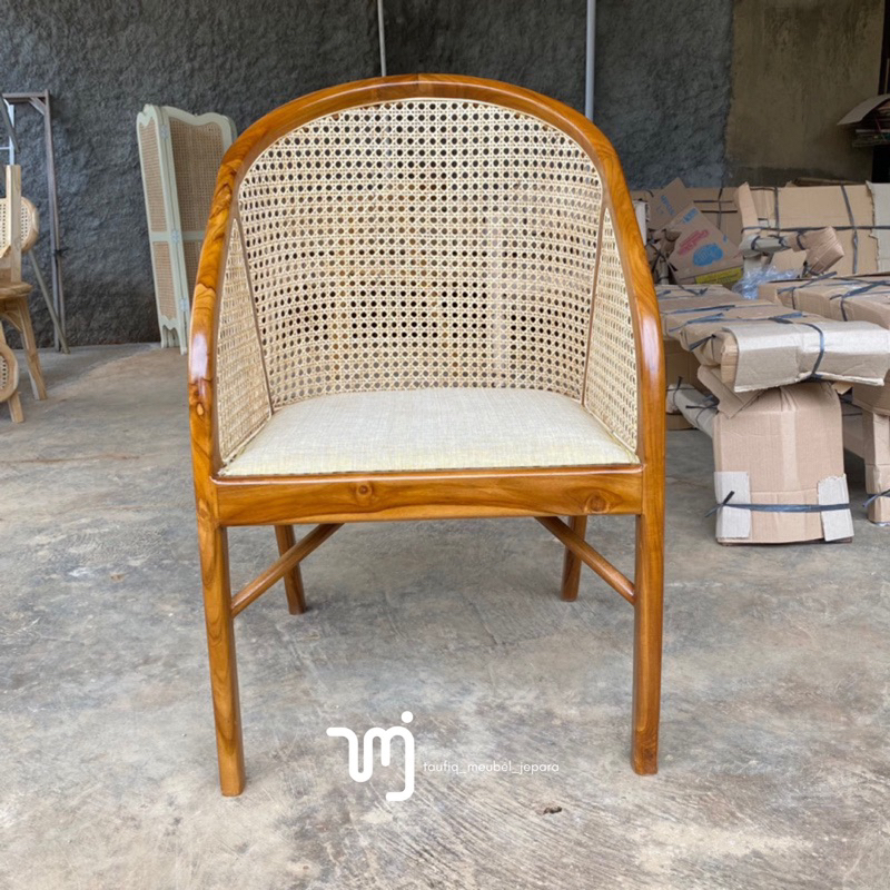 Kursi Cleopatra / Kursi Cafe Cleopatra / Kursi Cafe Minimalis / Kursi Cafe Retro / Kursi Retro / Kur