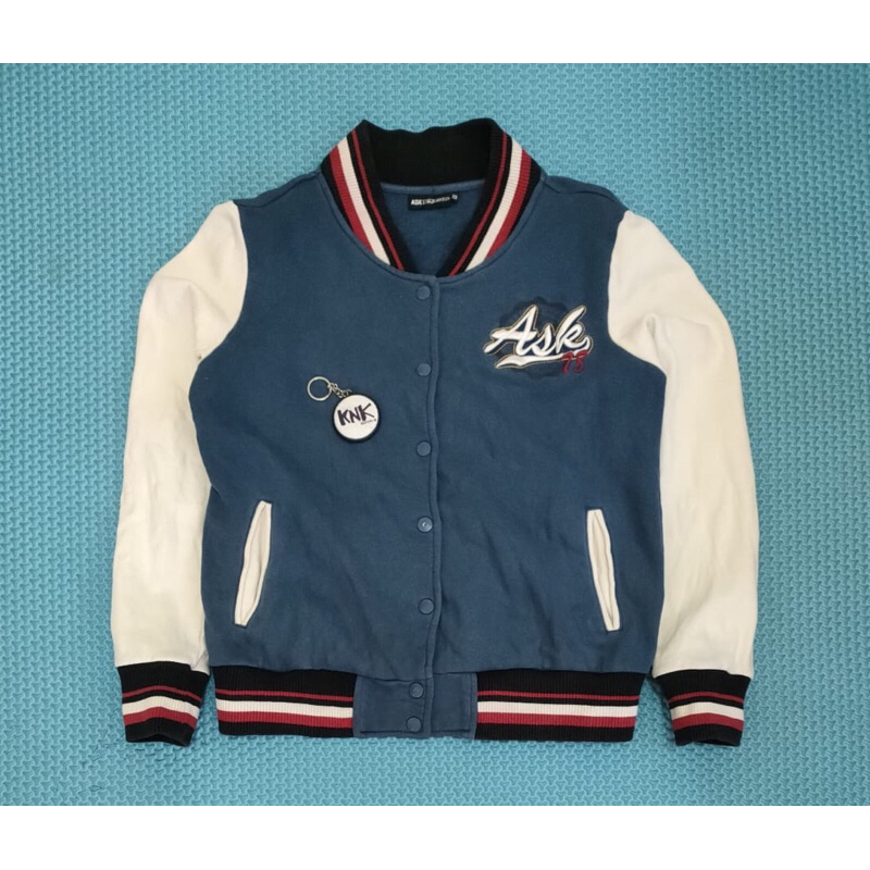 jaket varsity ask enquired