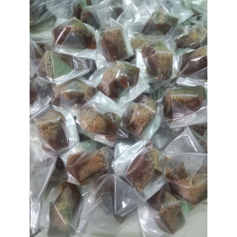 

Dodol padi kelapa/ muda, oleh-oleh khas karangampel Indramayu