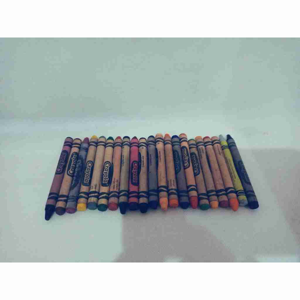 

Crayon Bekas di pakai sedikit 21 pcs