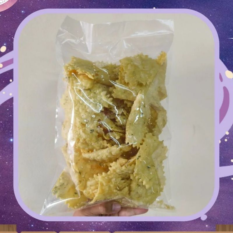 

Keripik Pangsit Daun Jeruk 450gr