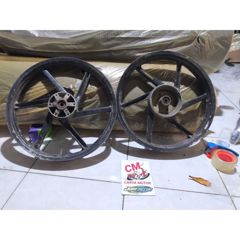 velg vleg resing depan belakang Yamaha Scorpio z ring 18 palang 6 ukuran 250 215 tanpa ban PNP RX Ki