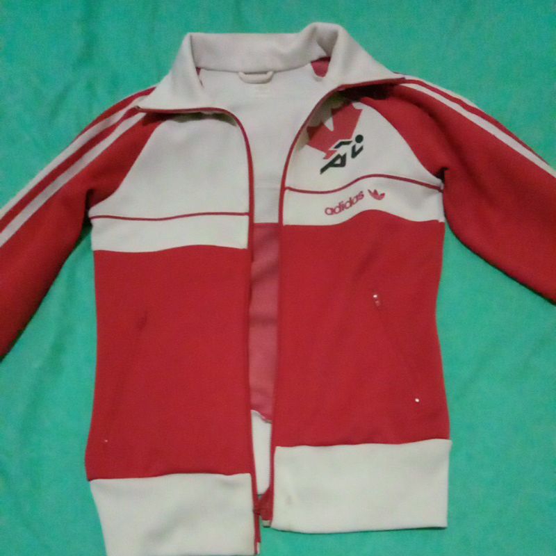 Adidas Canada Lookism