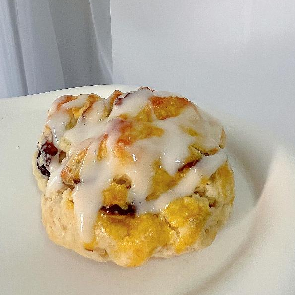 

CRANBERRY CREAMCHEESE SCONE [cookie premium] kue kering lebaran