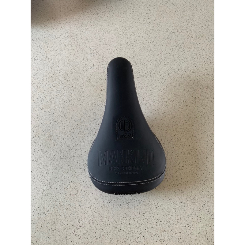 Mankin Seat Pivotal Black