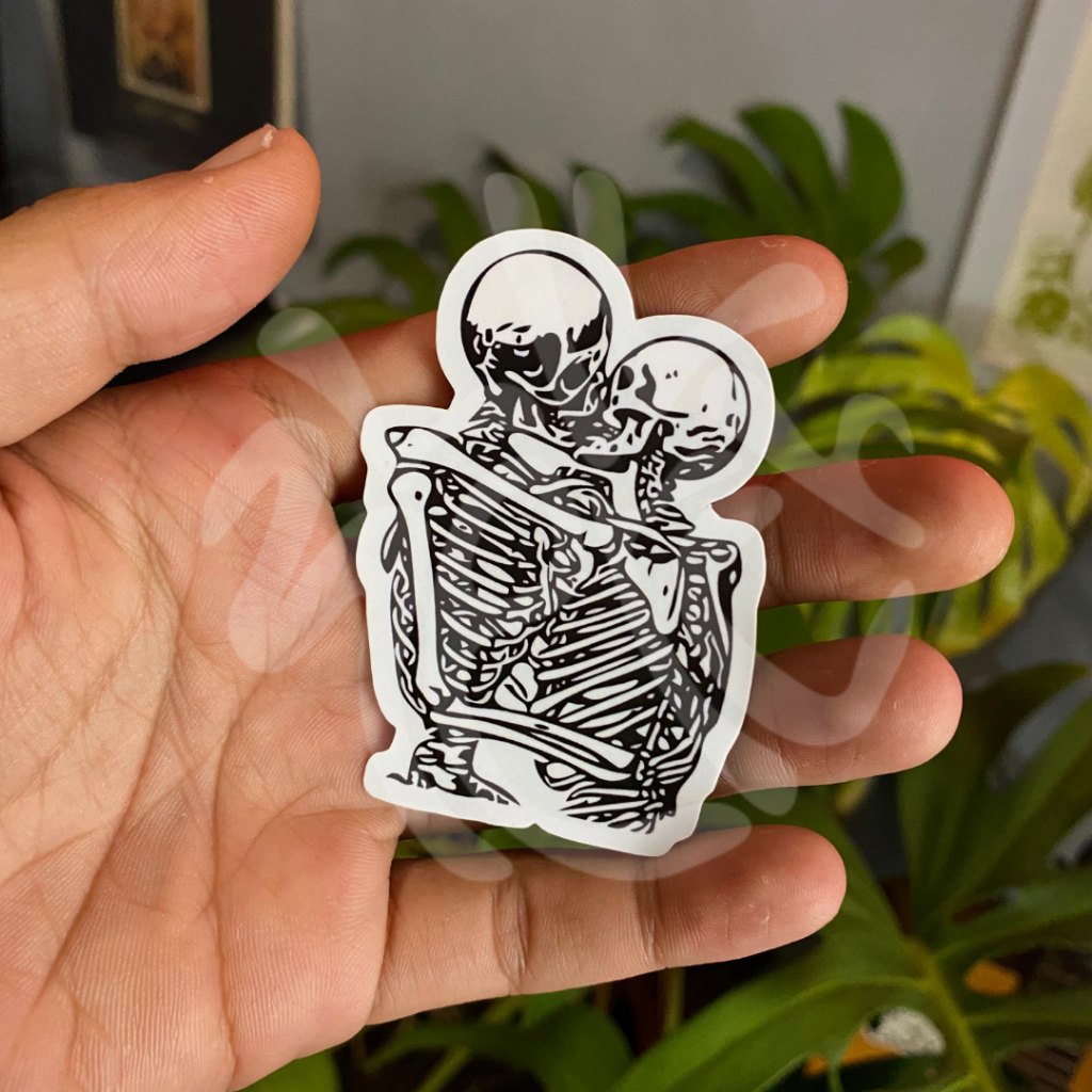 

stiker tengkorak / skull sticker / sticker aesthetic / sticker tumblr / stiker hp / stiker laptop / stiker helm / stiker tahan air