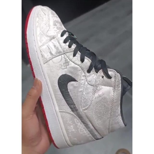 Jordan 1 mid se size 46 second good condition