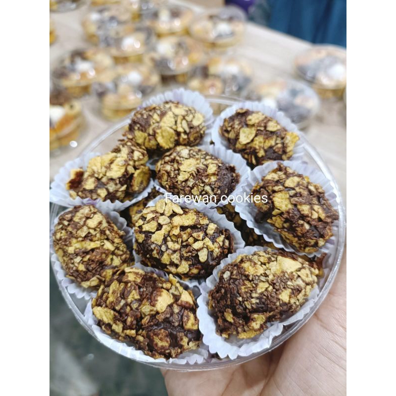 

Kukis Kue Kering Cokelat Corn Flakes/kue kurma kacang/kue sisir/kue almond/kue donat kacang