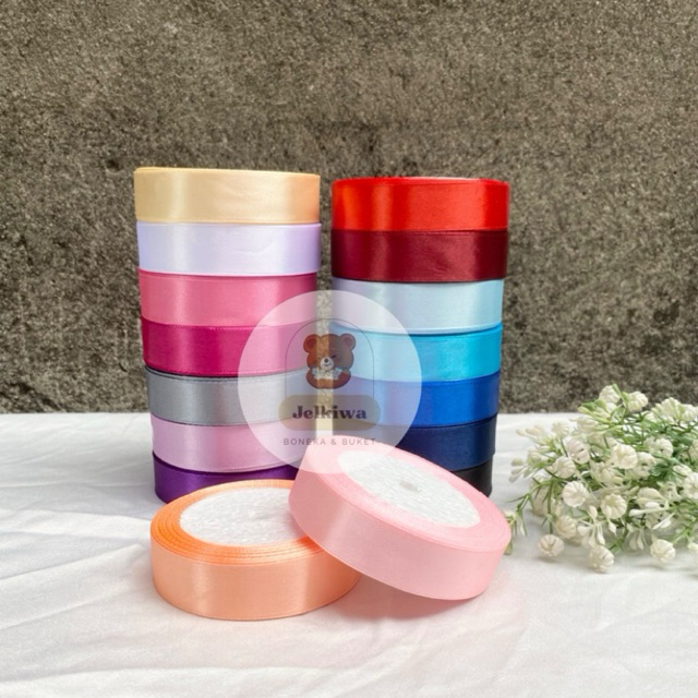 

pita satin 3/4inch = 2CM. 1Roll 20-25 Yard