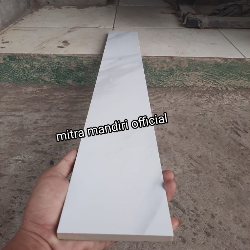 list plint granit 10x80 Grigio cararra