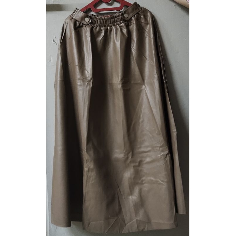 ROK LEATHER SKIRT // Rok Latex