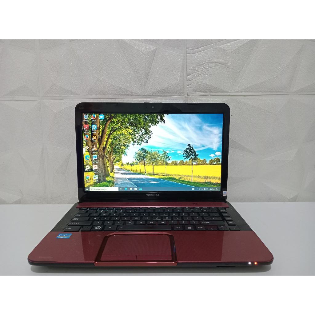 Laptop toshiba satellite L840 RAM 8GB HDD 300GB processor intel core i5-3210m NORMAL NO MINUS