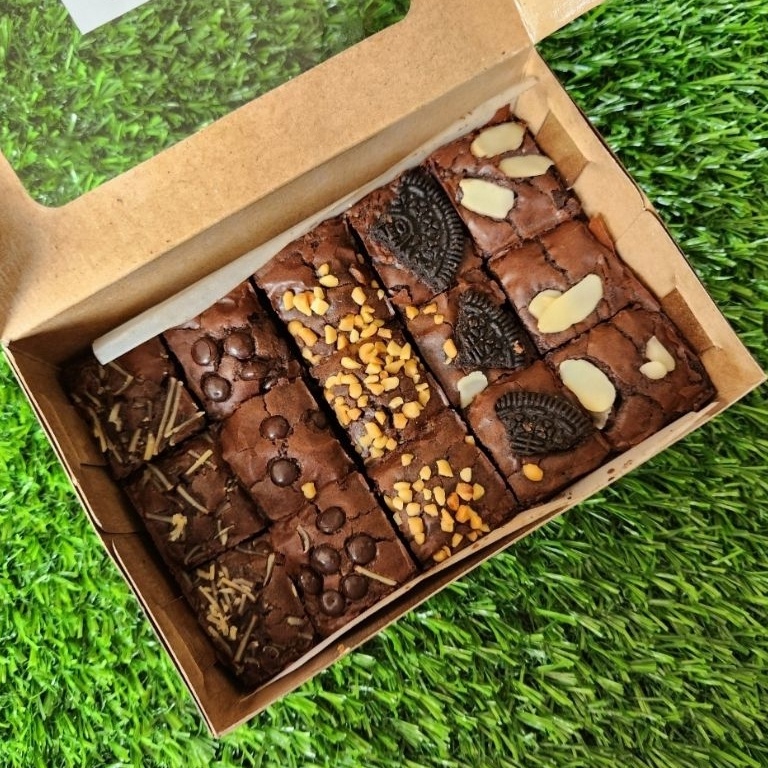 

MCH545 MEGA ALE Fudgy Brownies Sekat