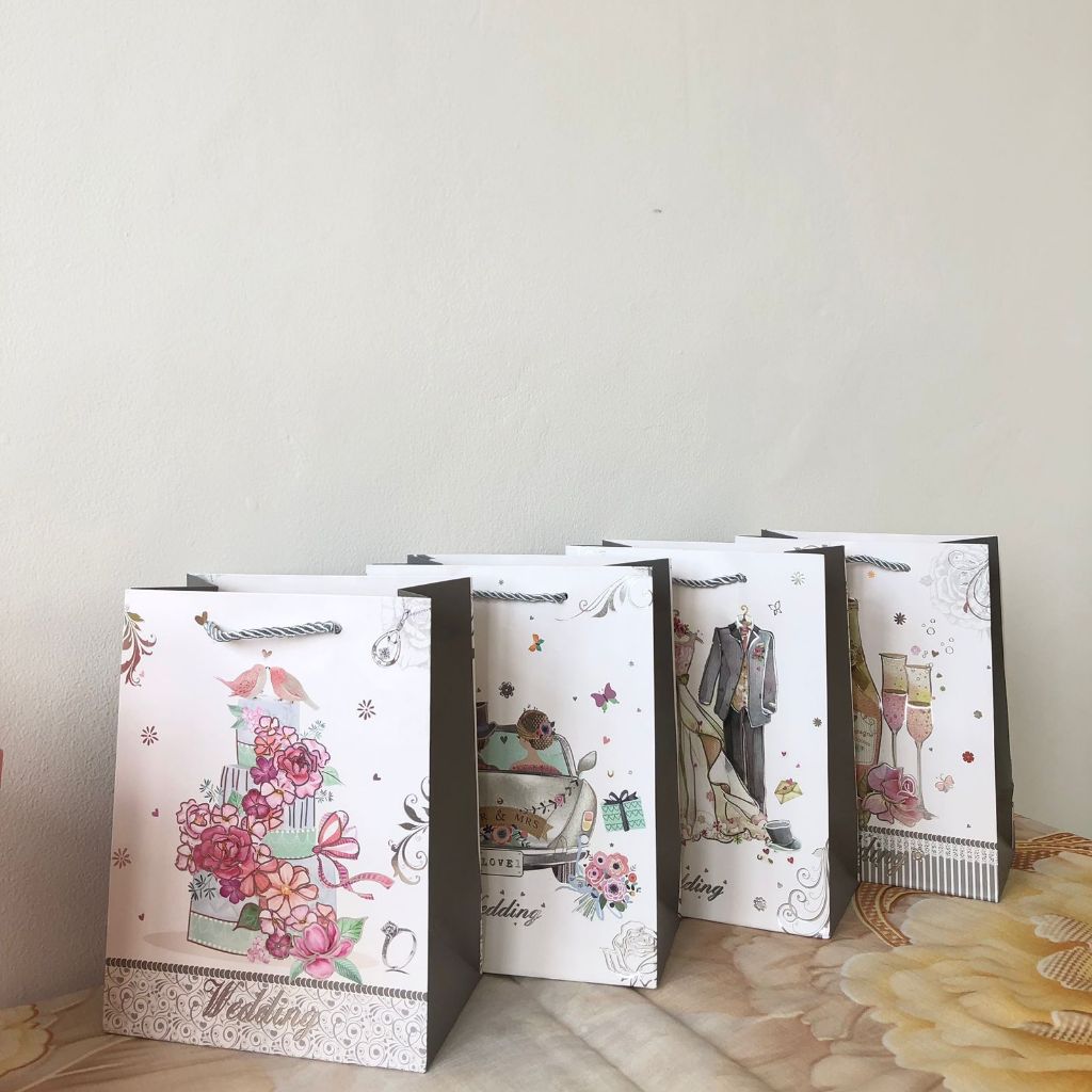 

Paperbag Edisi Pernikahan / Paperbag Wedding Edition Lucu Glitter 1 Sisi