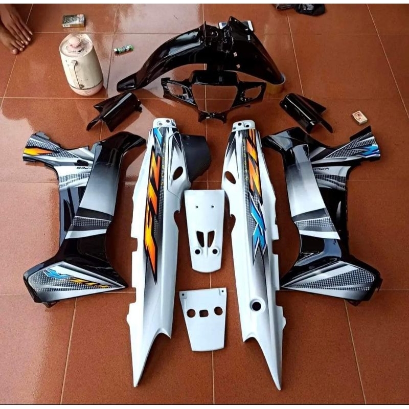 Cover Body Fullset Yamaha FizR F1zR Fizr FIZR FullClutch Hitam Putih 2004 Cover Body Halus Set FullC