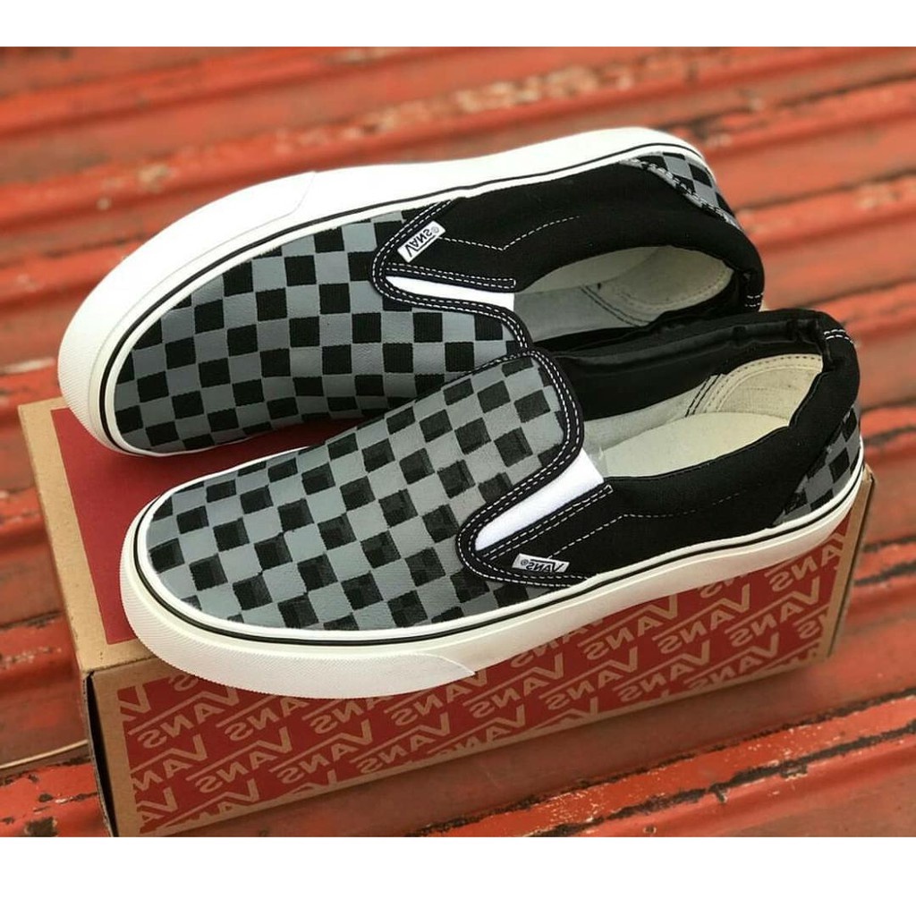 TERLARIS PGS PREMIUM Sepatu Sneakers Kasual Catur Slip On Checkerboard Hitam Putih Grade Ori Pria Wa