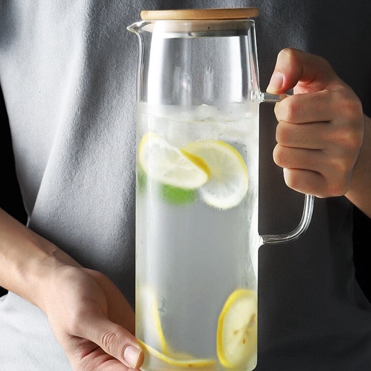 Paling Diminati Teko Pitcher Jug Kaca Tahan Panas dengan Tutup Kayu  Teko Tempat Minuman Bahan Kaca 