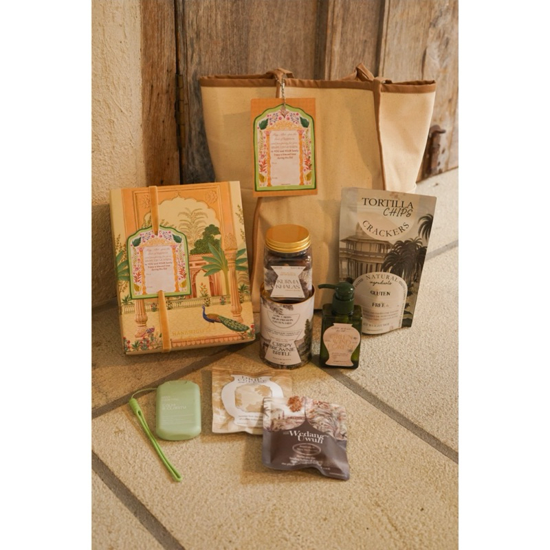 

ARGOPURO - Hampers Lebaran/Hampers Idul Fitri/Parcel Tas Lebaran/Parcel Tas Idul Fitri/Eid Mubarak