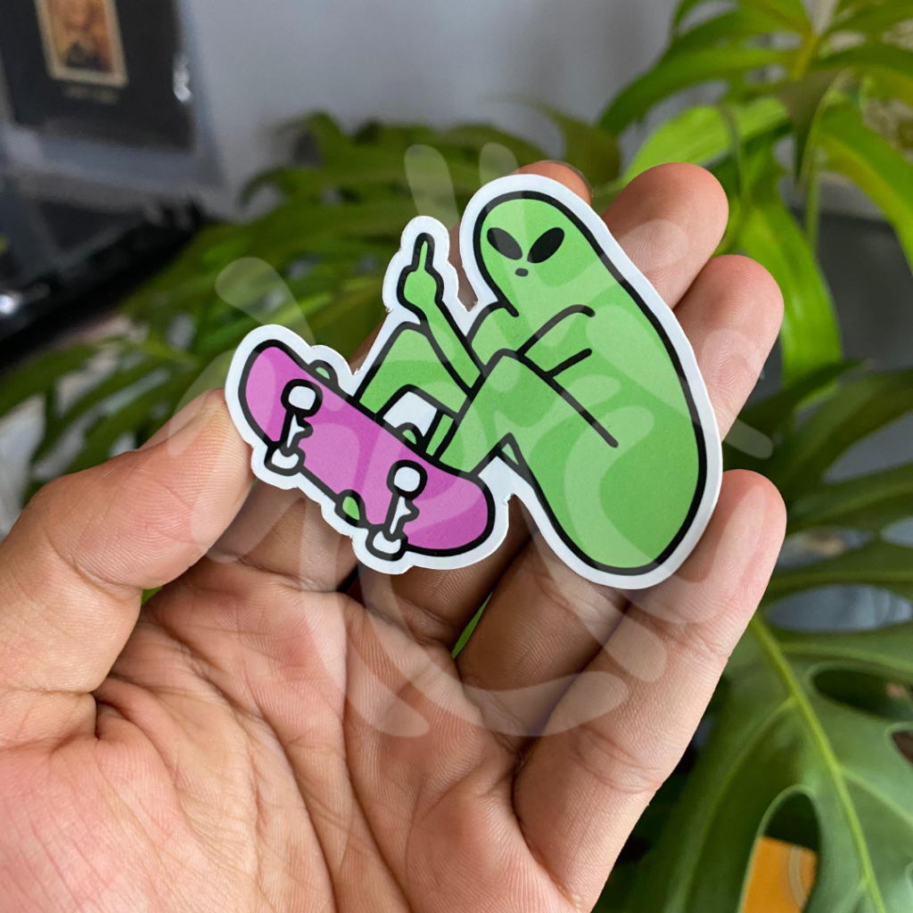 

sticker green alien / aesthetic sticker / sticker tumblr / aesthetic sticker / stiker hp / stiker laptop / stiker helm / stiker satuan / stiker tahan air / sticker pack