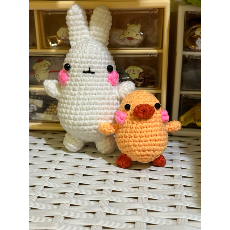 Boneka Rajutan karakter molang dan piu-piu,, gantungan kunci ganci lucu imut rajut amigurumi