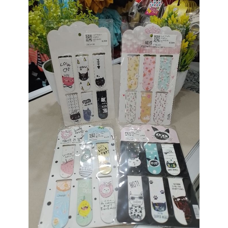 

Stationary Campur Bookmark