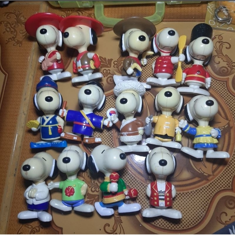 mainan / figure dikoleksi snopy negara vintage .mcd negara
