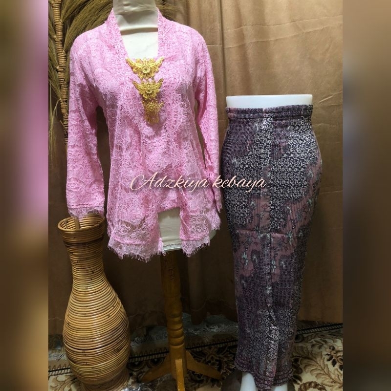 stelan kebaya lengan panjang brokat