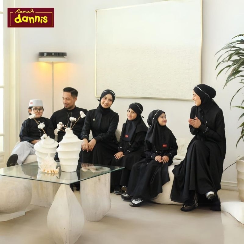 DANNIS DEWASA SARIMBIT D'DIAMOND