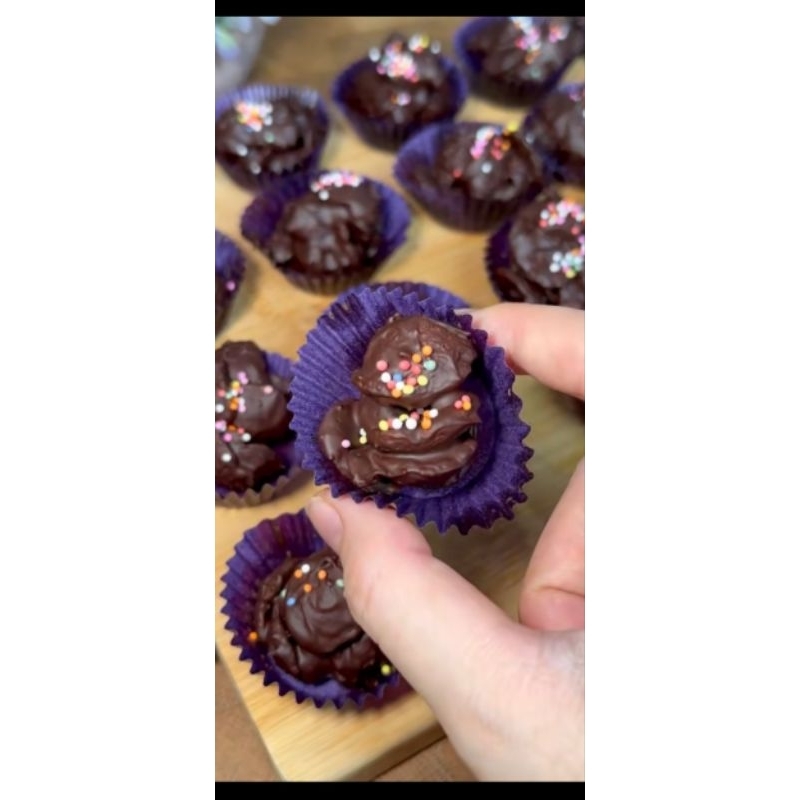 

kue lebaran coklat