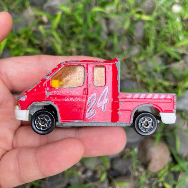 MAJORETTE FORD TRANSIT 1/60