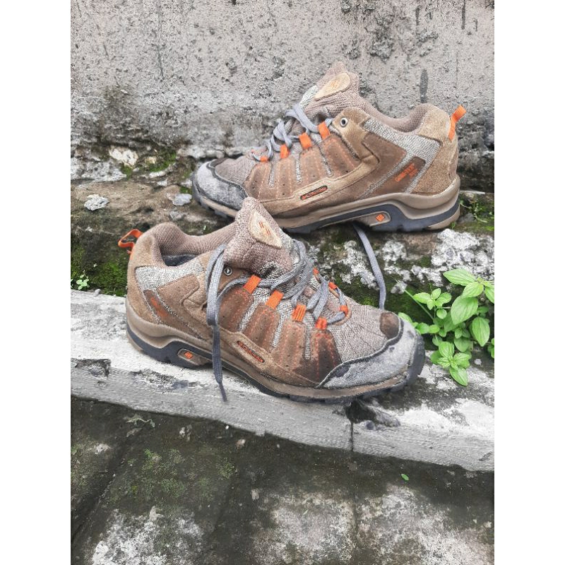 SEPATU GUNUNG COLUMBIA GORE-TEX XCR MEN'S SIZE 41.5  2ND
