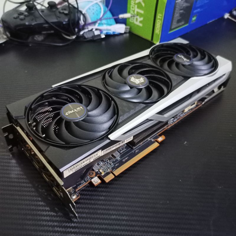 AMD SAPHIRE NITRO+ RX6700XT 12GB