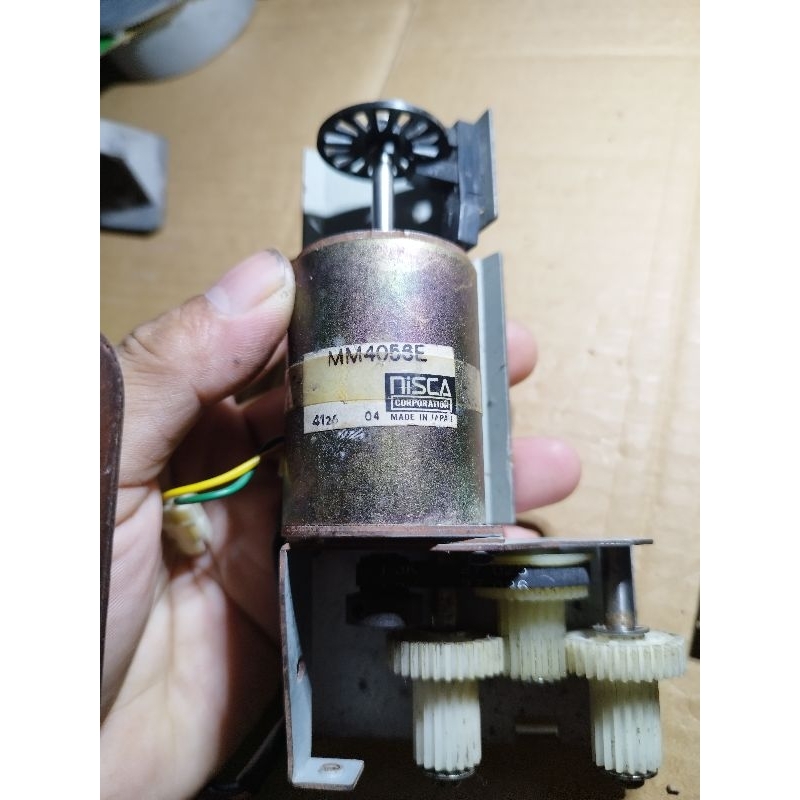 dinamo motor MM4056E  bekas fotocopy