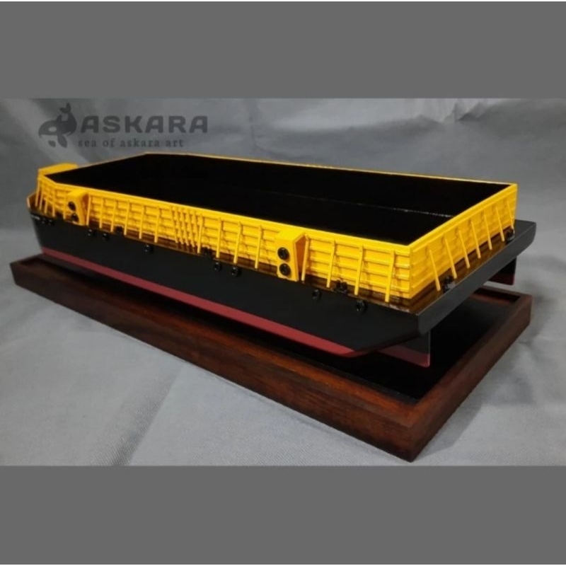 Miniatur Kapal Tongkang / Barge 50cm