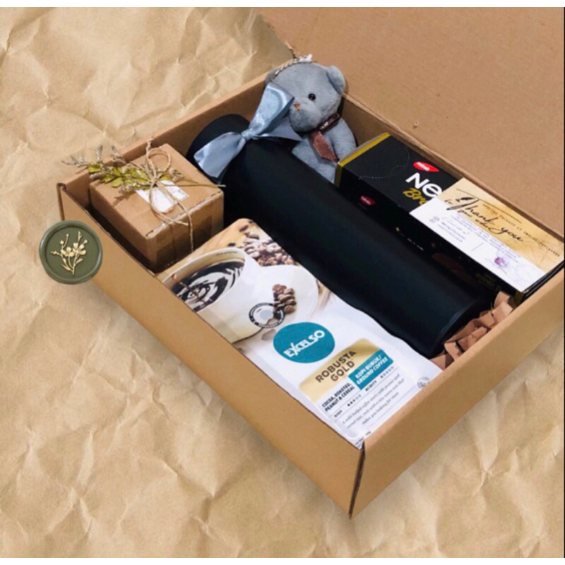 

gift Box kopi|hampers gelas enamel|hampers unik|hampers lebaran|gift box|kado ulang tahun|kado wisuda|bucket