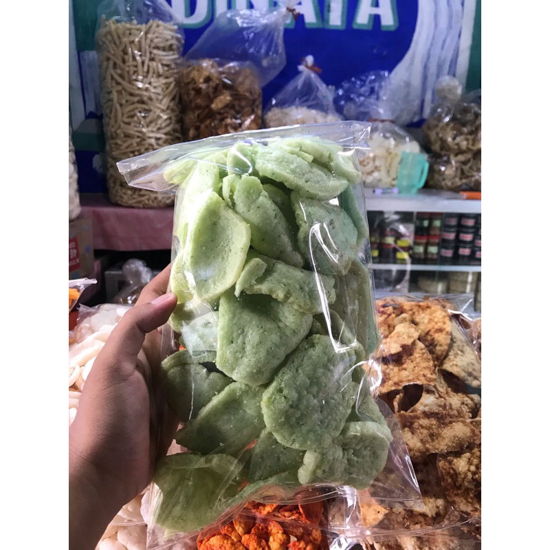 

Kerupuk Kupang Hijau Khas Kenjeran Surabaya