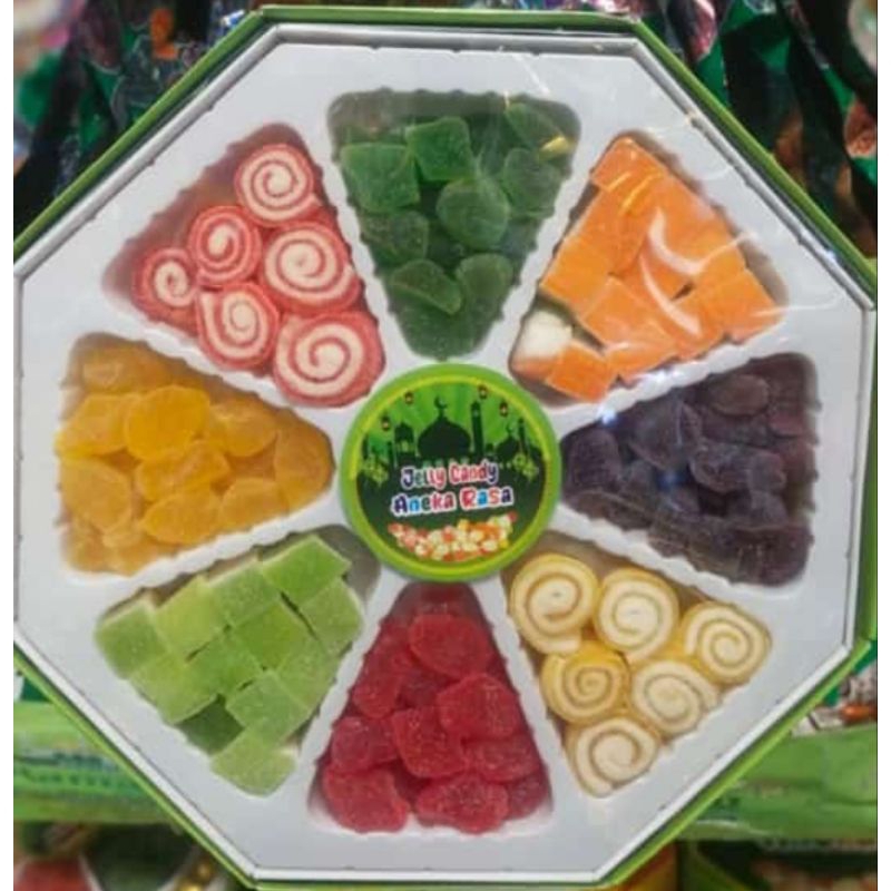 

HAMPERS LEBARAN 2024 BOX PERMEN HARI RAYA IDUL FITRI JELLY PERMEN BUAH LUNAK COKLAT yupi eid mubarak